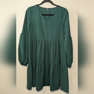 Green Tiered Dress Long Bishop Sleeves V-Neck Women's Size S